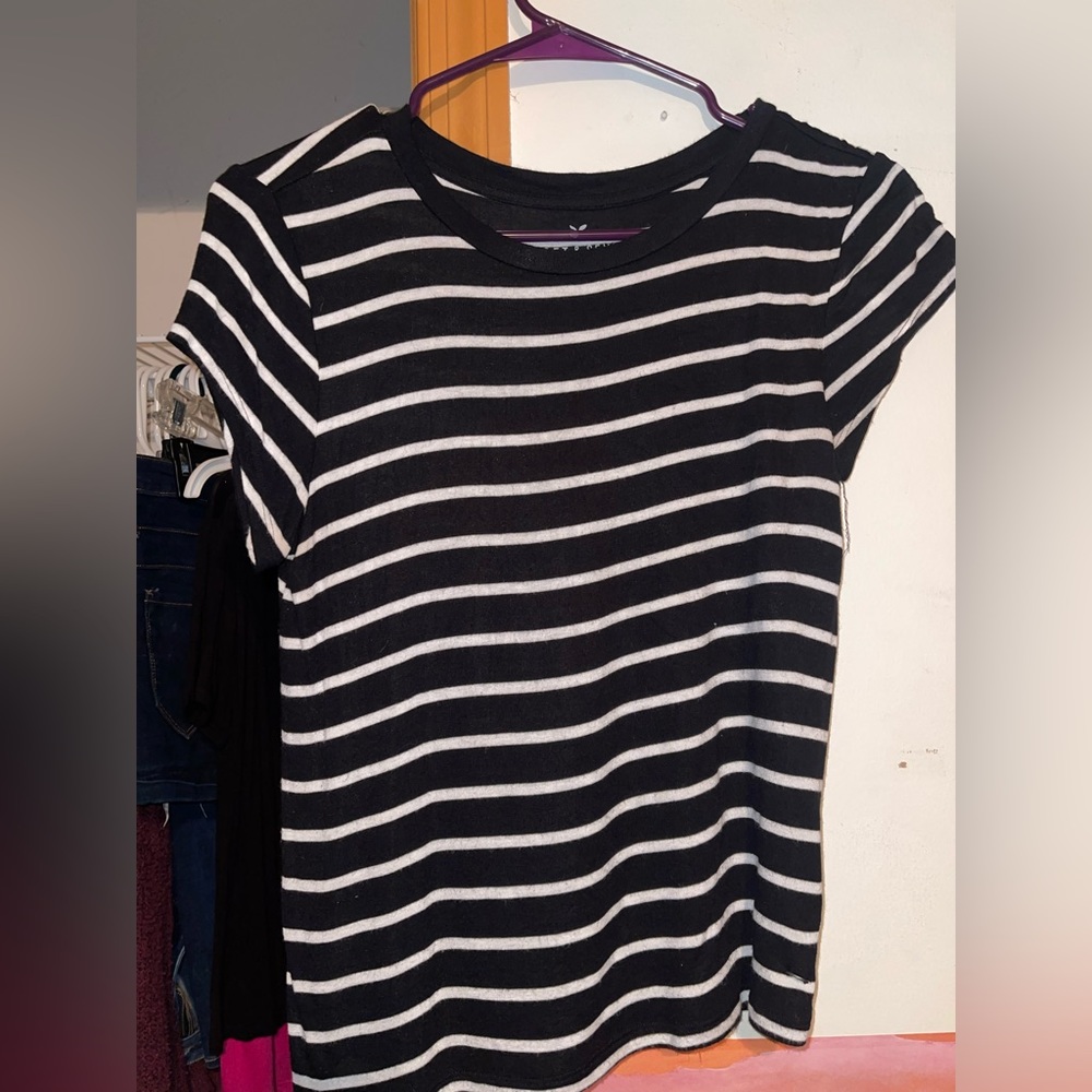 Soft and sexy American Eagle tshirt
